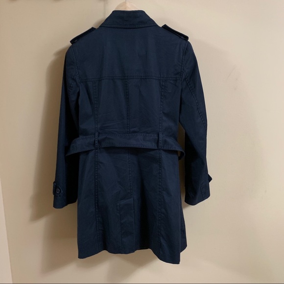 Banana Republic Classic Trench Coat - Picture 3 of 17